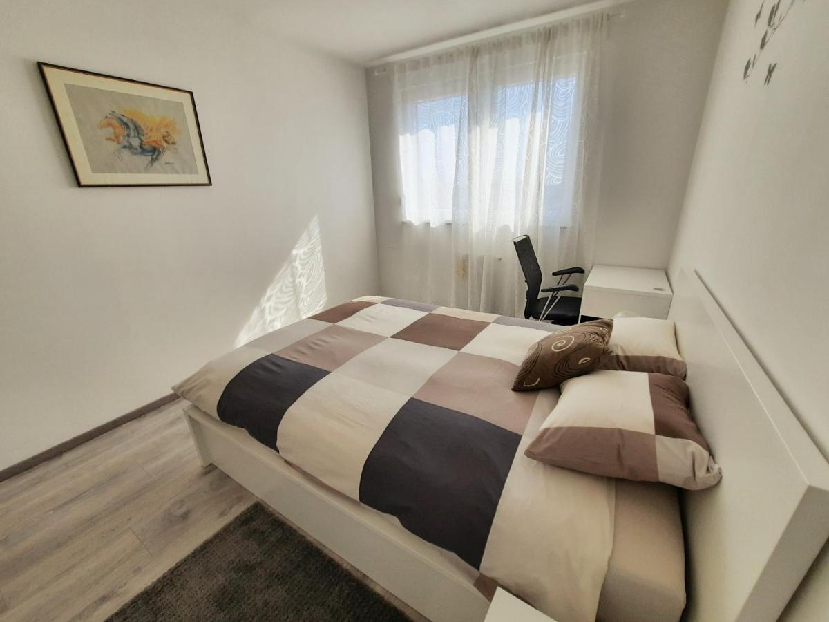 Apartment Mrvica Near The Zagreb Airport Velika Gorica Exterior photo